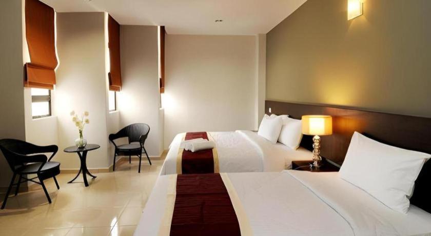 Inn Home Hotel Muar Muar