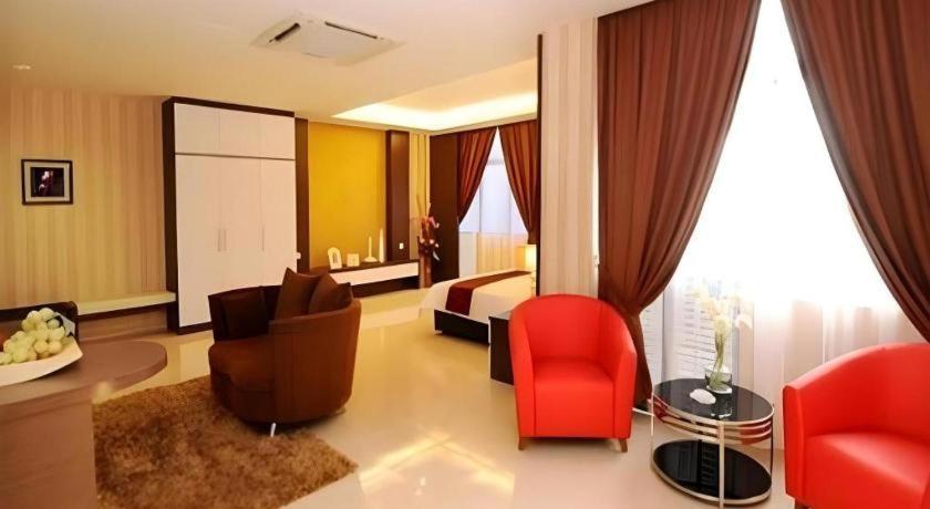 Hotel Inn Home Hotel Muar